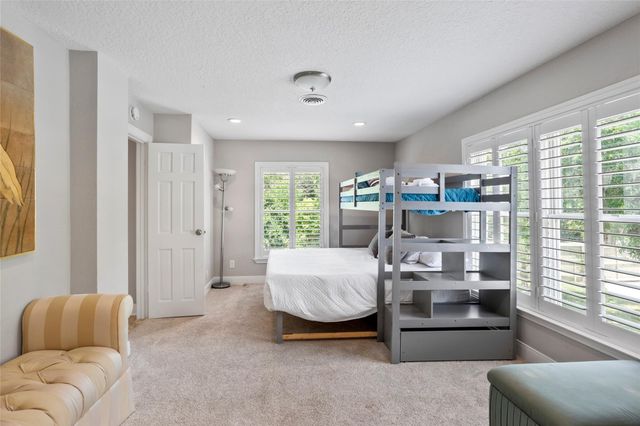 14009 W Hughes Road, Dickinson, TX 77539