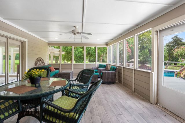 14009 W Hughes Road, Dickinson, TX 77539