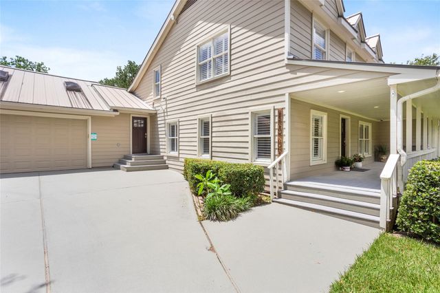 14009 W Hughes Road, Dickinson, TX 77539