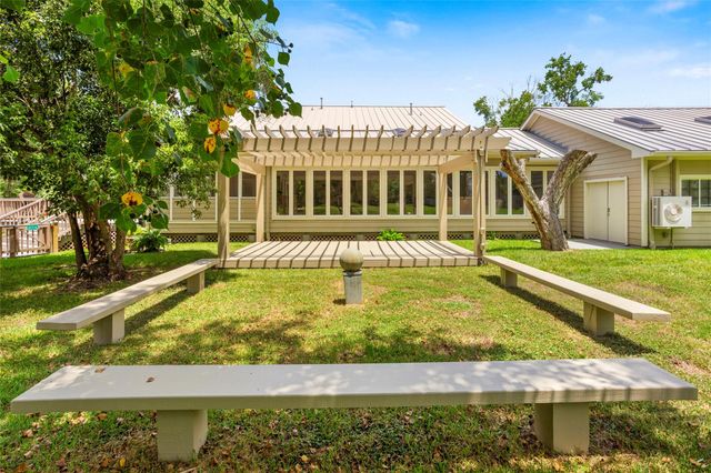 14009 W Hughes Road, Dickinson, TX 77539