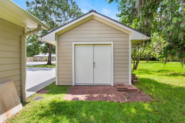 14009 W Hughes Road, Dickinson, TX 77539