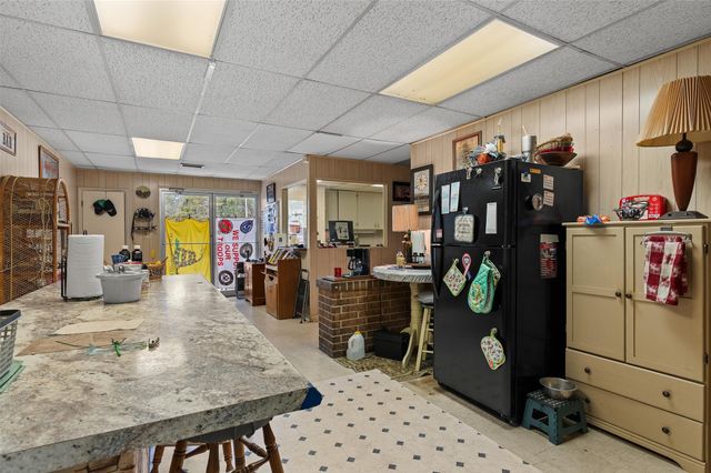 300 Martin, Lone Star, TX 75668