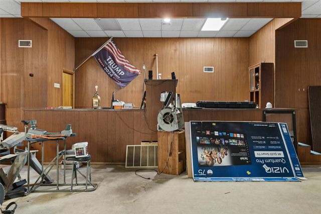 300 Martin, Lone Star, TX 75668