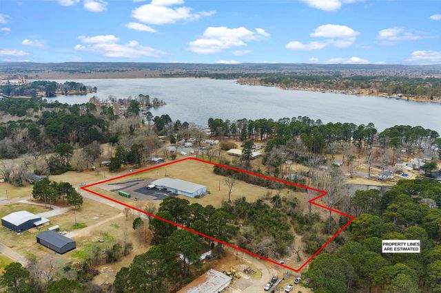 300 Martin, Lone Star, TX 75668