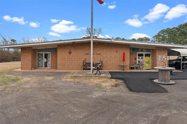 300 Martin, Lone Star, TX 75668