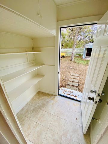 6501 Ponca ST B, Austin, TX 78741