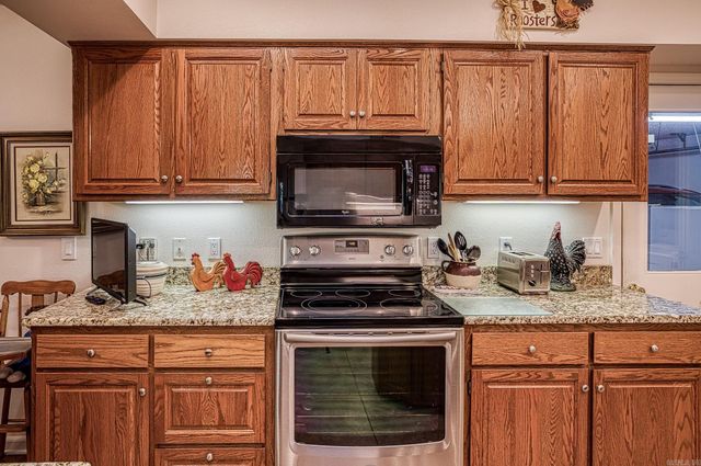 31 Promesa Lane, Hot Springs Village, AR 71909