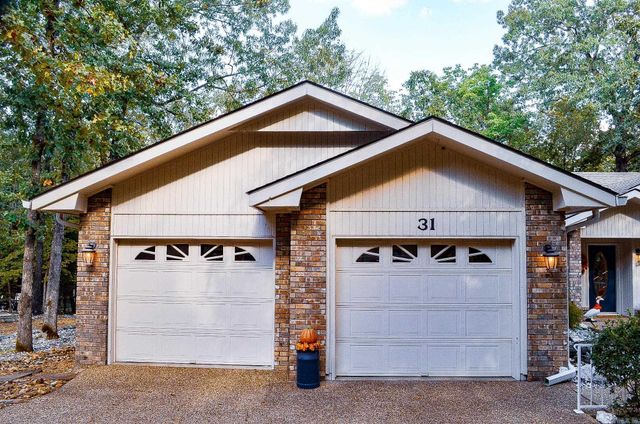 31 Promesa Lane, Hot Springs Village, AR 71909