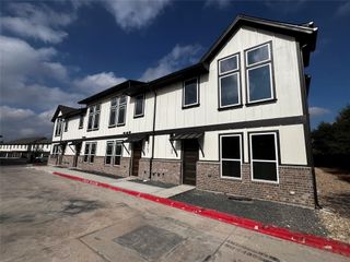 200 W 56th ST 5102, Austin, TX 78751