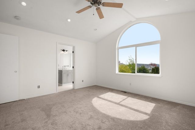 1015 N Fox Ridge Rd, Medical Lake, WA 99022