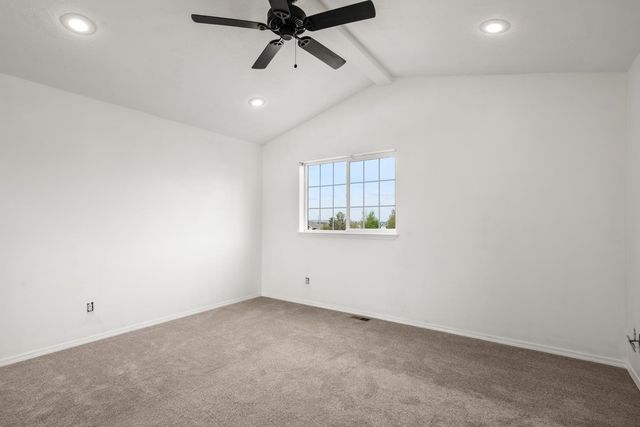 1015 N Fox Ridge Rd, Medical Lake, WA 99022