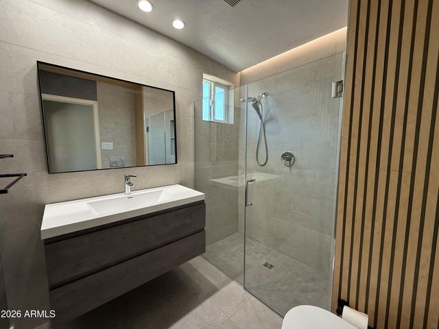 3998 W Roundabout Circle, Chandler, AZ 85226