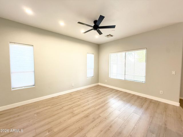 3998 W Roundabout Circle, Chandler, AZ 85226