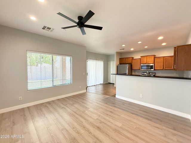 3998 W Roundabout Circle, Chandler, AZ 85226