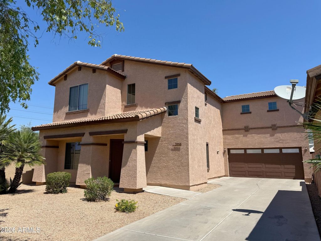 3998 W Roundabout Circle, Chandler, AZ 85226