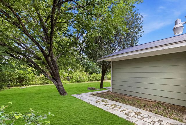 4623 OLD COACH LN, San Antonio, TX 78220