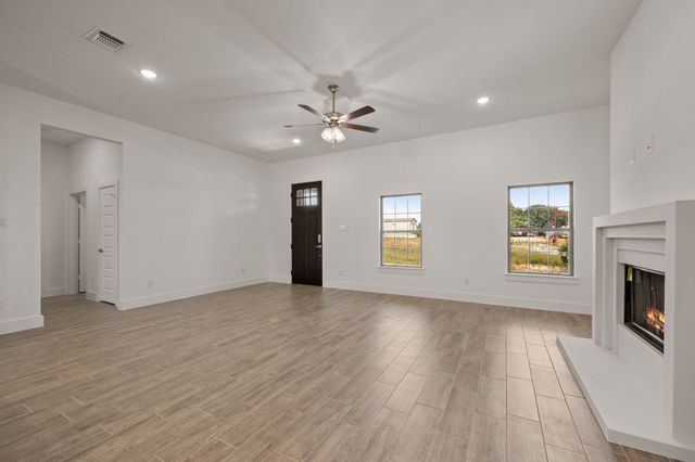 211 CR-4690, Boyd, TX 76023