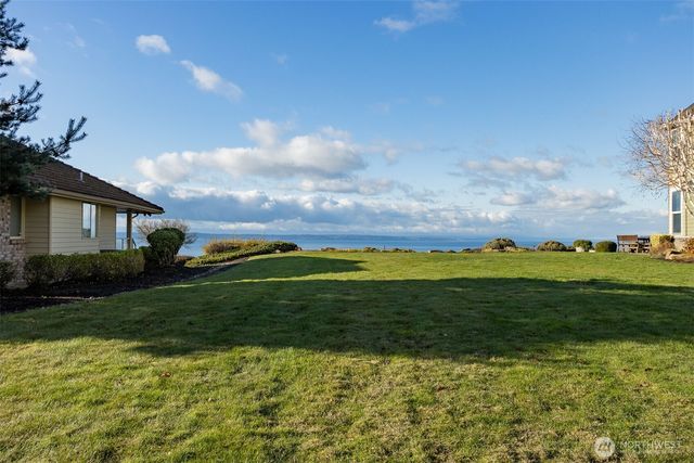 14025 61st Place W, Edmonds, WA 98026