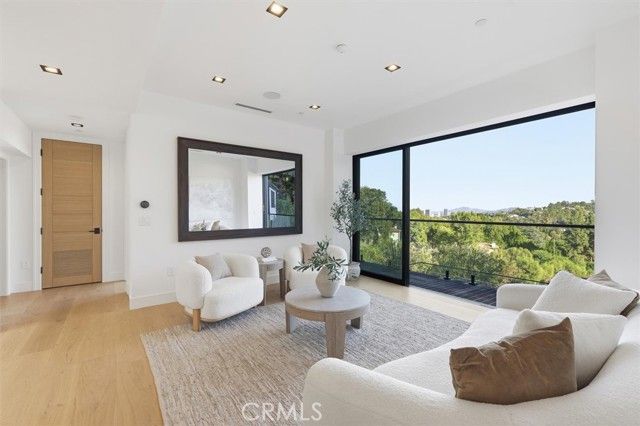 16800 Oak View, Encino (los Angeles), CA 91436