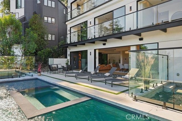 16800 Oak View, Encino (los Angeles), CA 91436