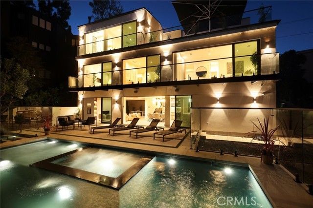 16800 Oak View, Encino (los Angeles), CA 91436