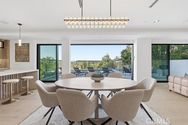 16800 Oak View, Encino (los Angeles), CA 91436