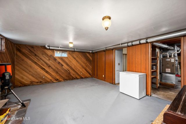 8827 W Carnie RD, Coeur D'alene, ID 83814