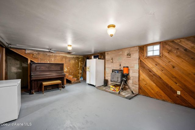 8827 W Carnie RD, Coeur D'alene, ID 83814