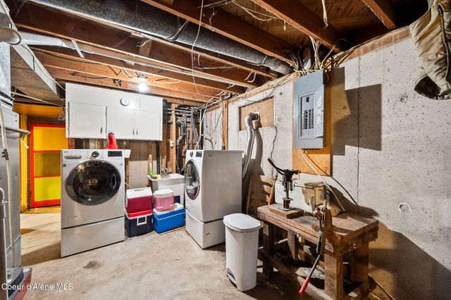 8827 W Carnie RD, Coeur D'alene, ID 83814