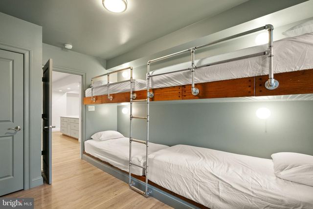 24974 FIRST HARVEST CT, Aldie, VA 20105