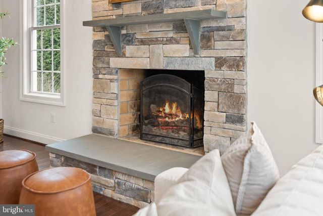 24974 FIRST HARVEST CT, Aldie, VA 20105