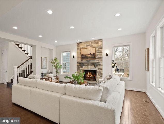 24974 FIRST HARVEST CT, Aldie, VA 20105