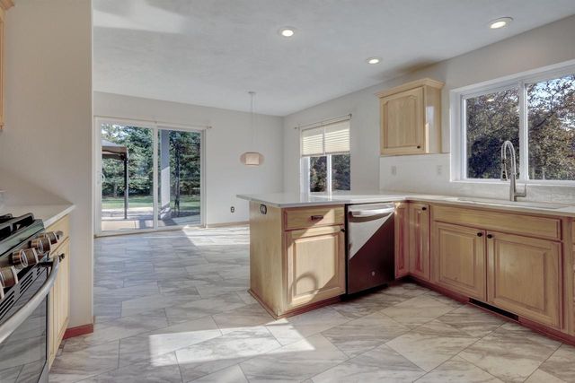 1547 FOXFIRE COURT, Waupaca, WI 54981