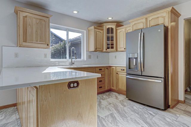 1547 FOXFIRE COURT, Waupaca, WI 54981