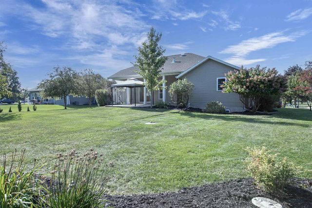 1547 FOXFIRE COURT, Waupaca, WI 54981