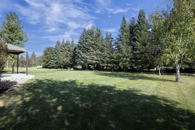 1547 FOXFIRE COURT, Waupaca, WI 54981