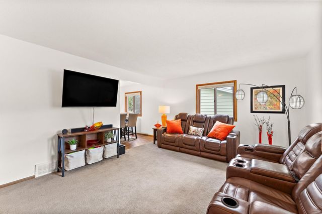 1126 Lincoln Avenue, Saint Paul Park, MN 55071