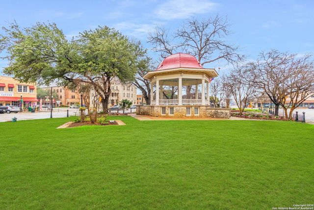 649 Jaboncillo Street, New Braunfels, TX 78132