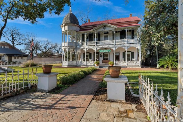 649 Jaboncillo Street, New Braunfels, TX 78132