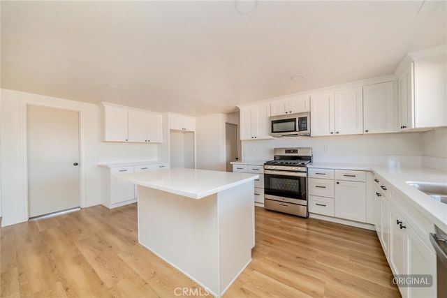 17771 Manzanita Street, Hesperia, CA 92345