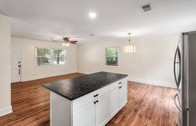 1842 Gippy Lane, Charleston, SC 29407