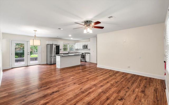 1842 Gippy Lane, Charleston, SC 29407