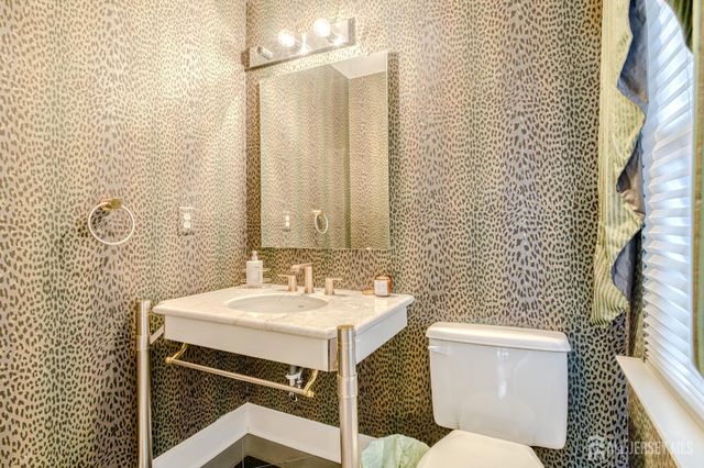 38 Fairway Boulevard, Monroe, NJ 08831