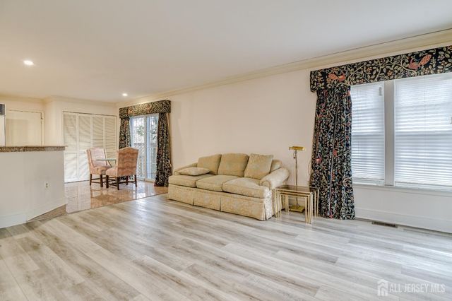 38 Fairway Boulevard, Monroe, NJ 08831