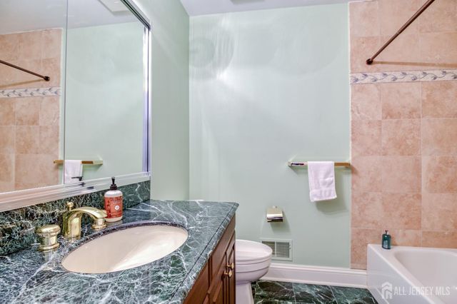 38 Fairway Boulevard, Monroe, NJ 08831