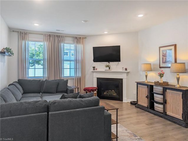 5424 Quartz Avenue, Clemmons, NC 27012