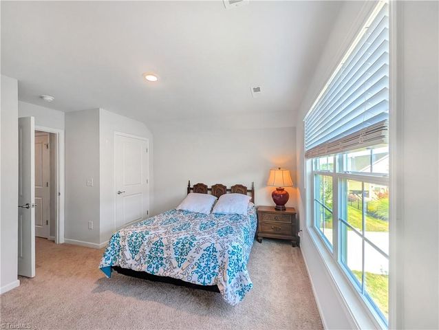 5424 Quartz Avenue, Clemmons, NC 27012