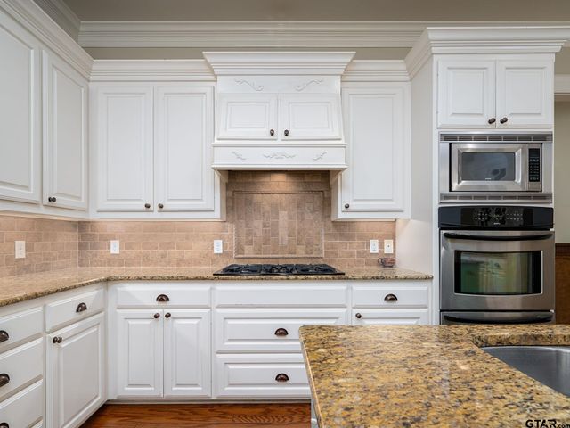 3986 Charleston Park, Tyler, TX 75701