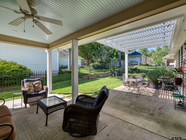3986 Charleston Park, Tyler, TX 75701