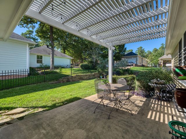 3986 Charleston Park, Tyler, TX 75701